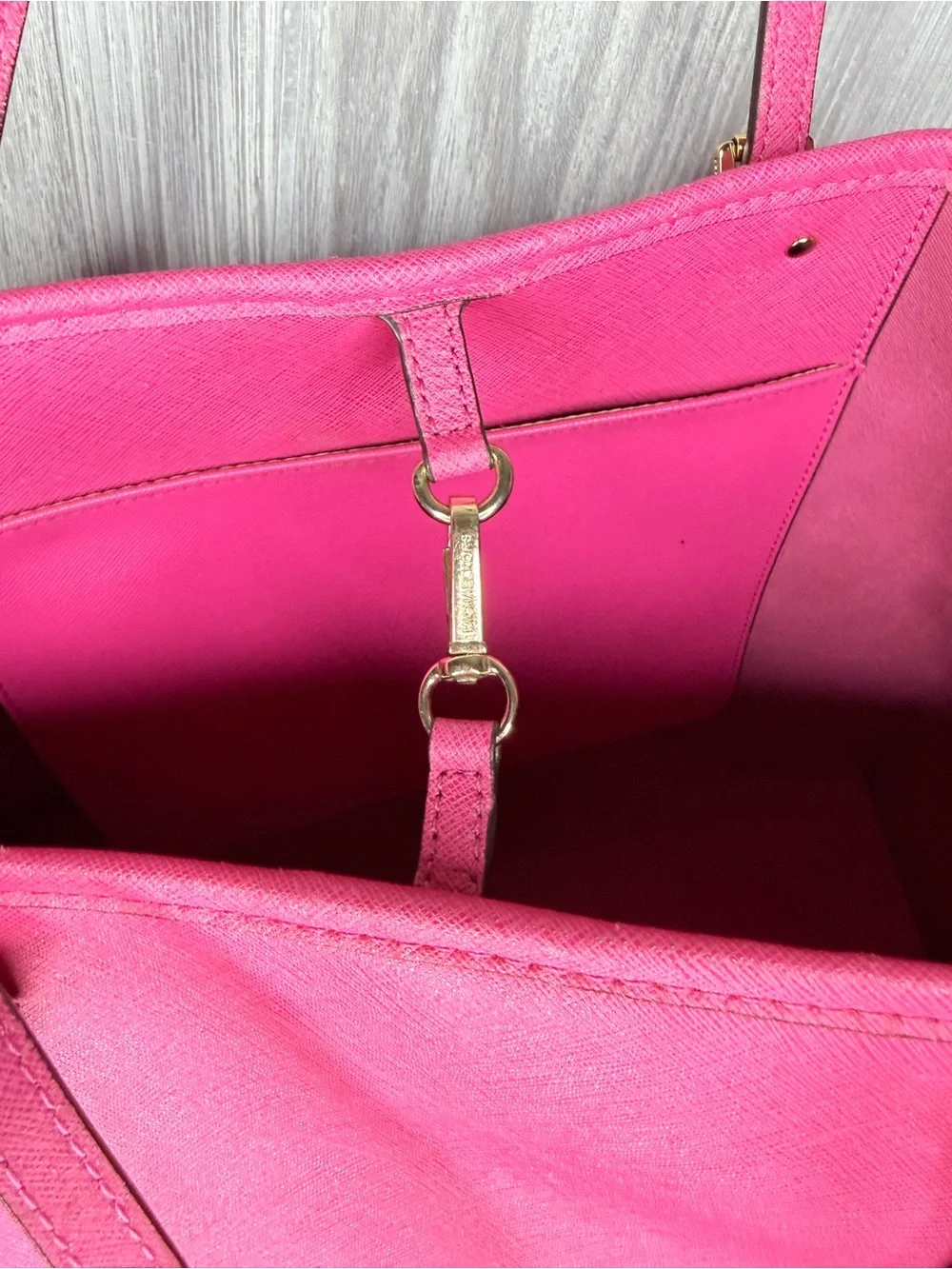 Vintage Michael Kors Jet Set Large Tote in Raspberry Pink Saffiano leather bag